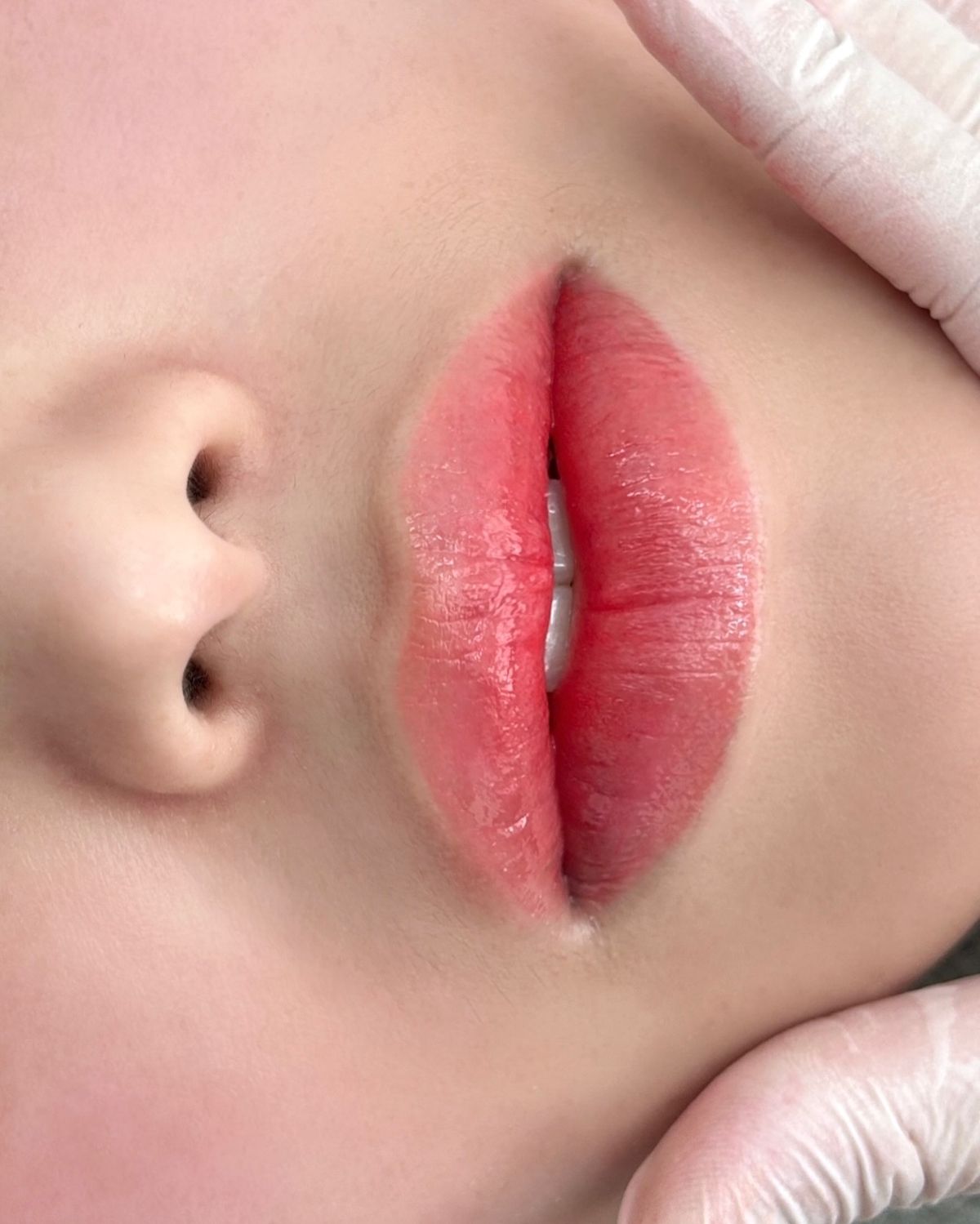 Lịch chăm sóc môi từng ngày sau khi khử thâm tại nhà 1 Chăm sóc môi từng ngày sau khi khử thâm