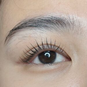 Review top sản phẩm hỗ trợ chăm sóc mi sau uốn