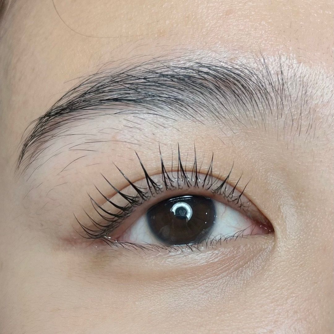 Xu hướng uốn mi 2025: Kiểu tự nhiên, doll eye, cat eye… 3 9ae03fe6800200c2b59902a95a064fe9