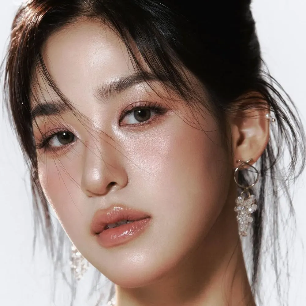 Khử thâm môi nữ nên chọn màu nào để không bị quá sáng? Khử thâm môi nữ nên chọn màu nào để không bị quá sáng?