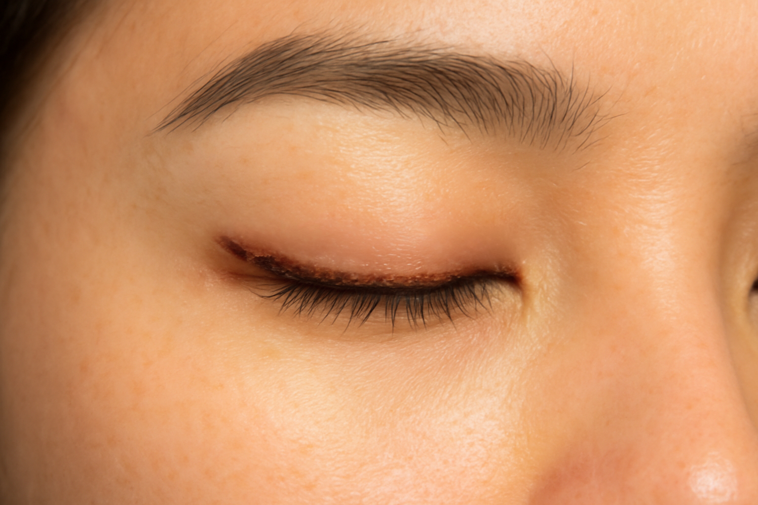 Cách giảm khô và bong tróc nhanh nhưng vẫn giữ màu chuẩn sau phun mí