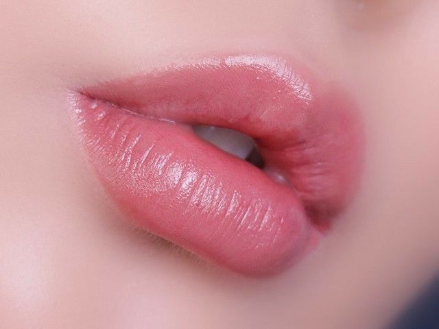 Xu hướng phun môi Nano Tết năm nay: Màu môi nào đang “lên ngôi”? 1 Xu hướng phun môi Nano Tết năm nay: Màu môi nào đang “lên ngôi”?