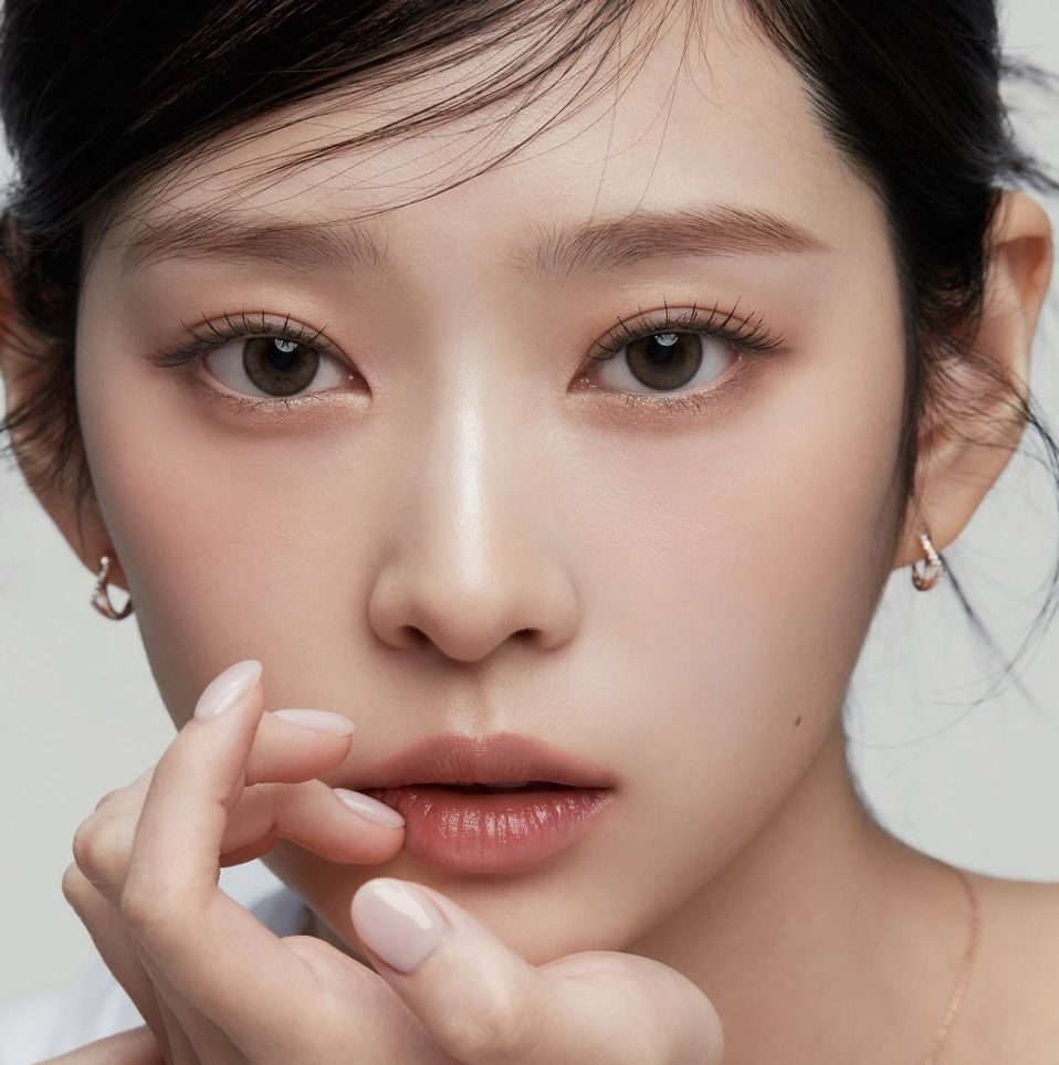 Tông môi gió thu – sự kết hợp giữa đất và khói dành cho làn da bánh mật