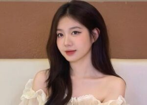 Gen Z đang phun mí theo phong cách nào để “lên hình” đẹp nhất?