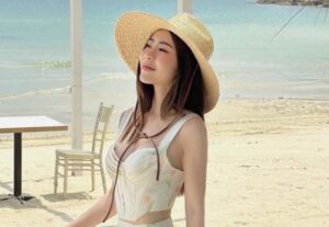 Uốn mi đi du lịch biển: có sợ ảnh hưởng bởi nước mặn và nắng không?