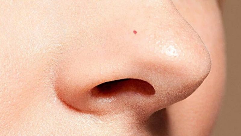 Xăm nốt ruồi son ở mũi là gì? Xăm nốt ruồi son ở mũi là gì?