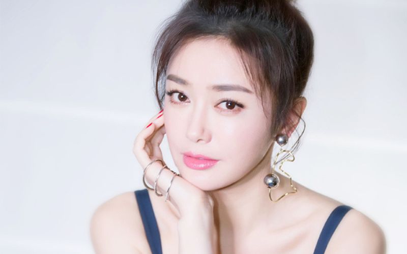 Vì sao môi phụ nữ dễ bị thâm theo thời gian Vì sao môi phụ nữ dễ bị thâm theo thời gian