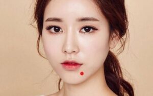 not ruoi o cam trai nu 640x400 1