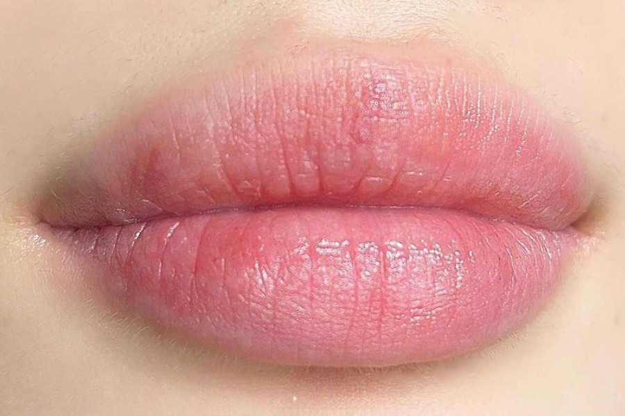 Phun xăm bị phai nhanh – Nguyên nhân và cách giữ màu bền lâu 1 phun xam bi nhat long moi phai lam sao
