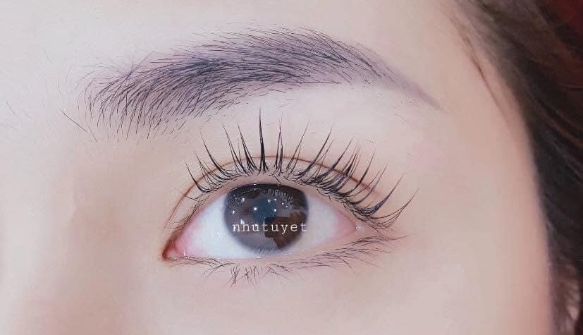 Uốn mi Collagen là gì? Ưu điểm và cách chăm sóc sau uốn mi Collagen