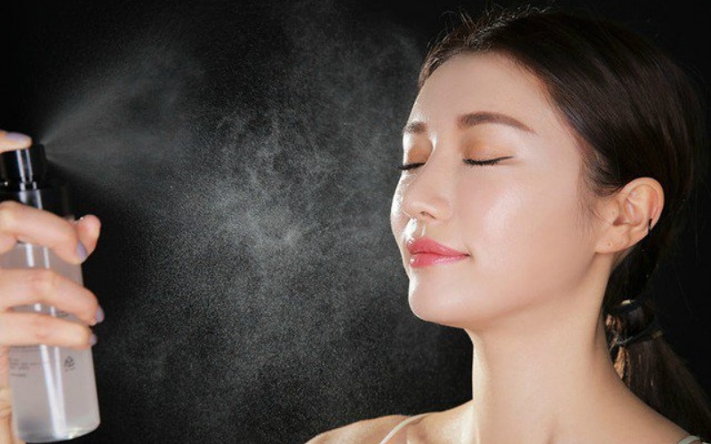 Xịt khoáng có ảnh hưởng đến mực phun mí? 3 Xịt khoáng có ảnh hưởng đến mực phun mí?