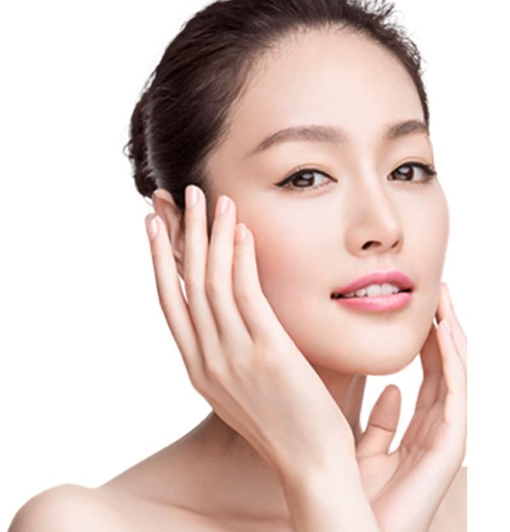 Da khô nên phun mày thế nào để không bị bong tróc?