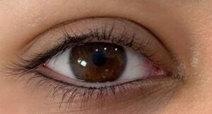 Có nên phun mí dưới không? Xăm mí mắt dưới phù hợp với ai?