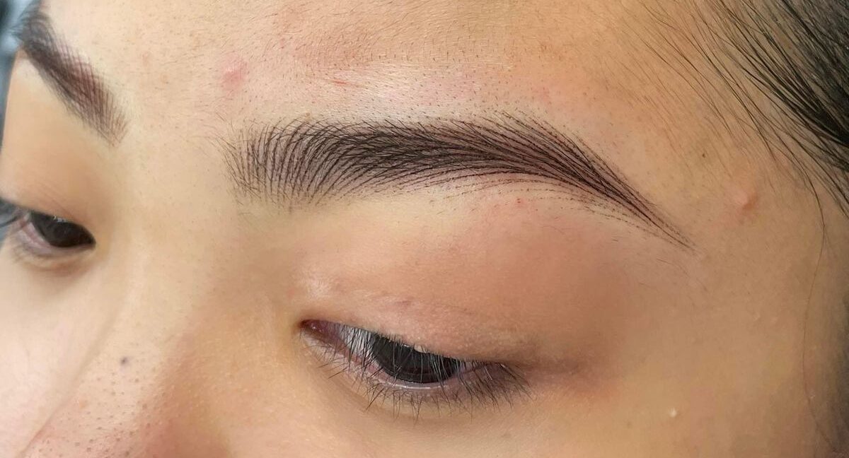 Chân mày Hairstroke bao lâu thì phai?