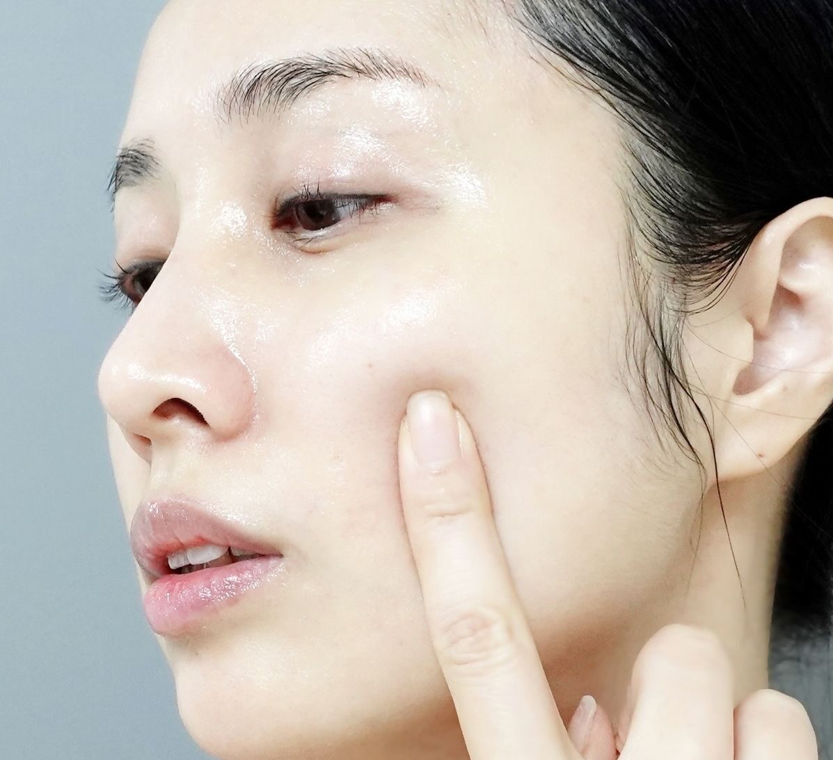 Da dầu có nên phun mày không? Giải đáp và gợi ý kỹ thuật phù hợp 1 Da dầu có nên phun mày không? giải đáp và gợi ý kỹ thuật phù hợp