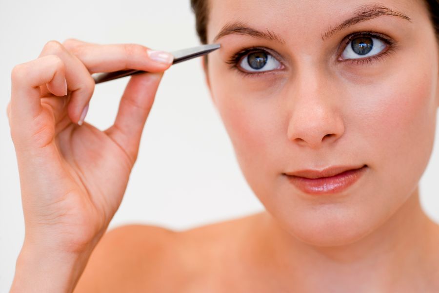 Chân mày thưa có phải tướng xấu không? 1 nho long khong truc tiep lam sup mi