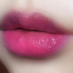 Quy trình phun môi màu hồng cánh sen tại spa: nhẹ nhàng và chuẩn kỹ thuật