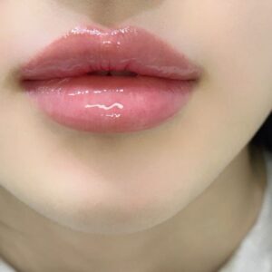 Phun môi màu hồng sữa cho nàng thích style nhẹ nhàng và tự nhiên