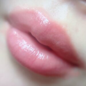 Phun môi màu hồng sữa là gì? màu lên có đẹp và hợp da không?