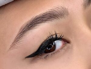 Kỹ thuật phun mày tự nhiên 2026: Vì sao càng nhẹ tay mày càng đẹp?