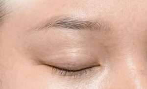 Người ít lông mày nên chọn kỹ thuật nào để mày trông như thật?