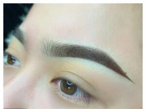 Nên chọn phun mày sợi hay phun mày ombre? 4 Phun mày có an toàn không?