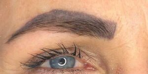 Vì sao phun mày dễ trổ xanh? Cập nhật giải pháp công nghệ 2026