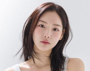 Phun chân mày tự nhiên cho da dầu, da khô, da lão hóa: Cách chọn kỹ thuật