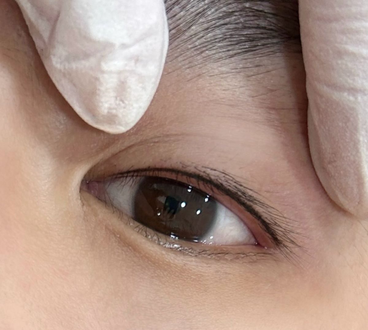 Xu hướng phun xăm thẩm mỹ 2026: Màu sắc và kỹ thuật “hot” nhất 2 Phun mí bị bầm – Bao lâu hết? Cách xử lý 2026