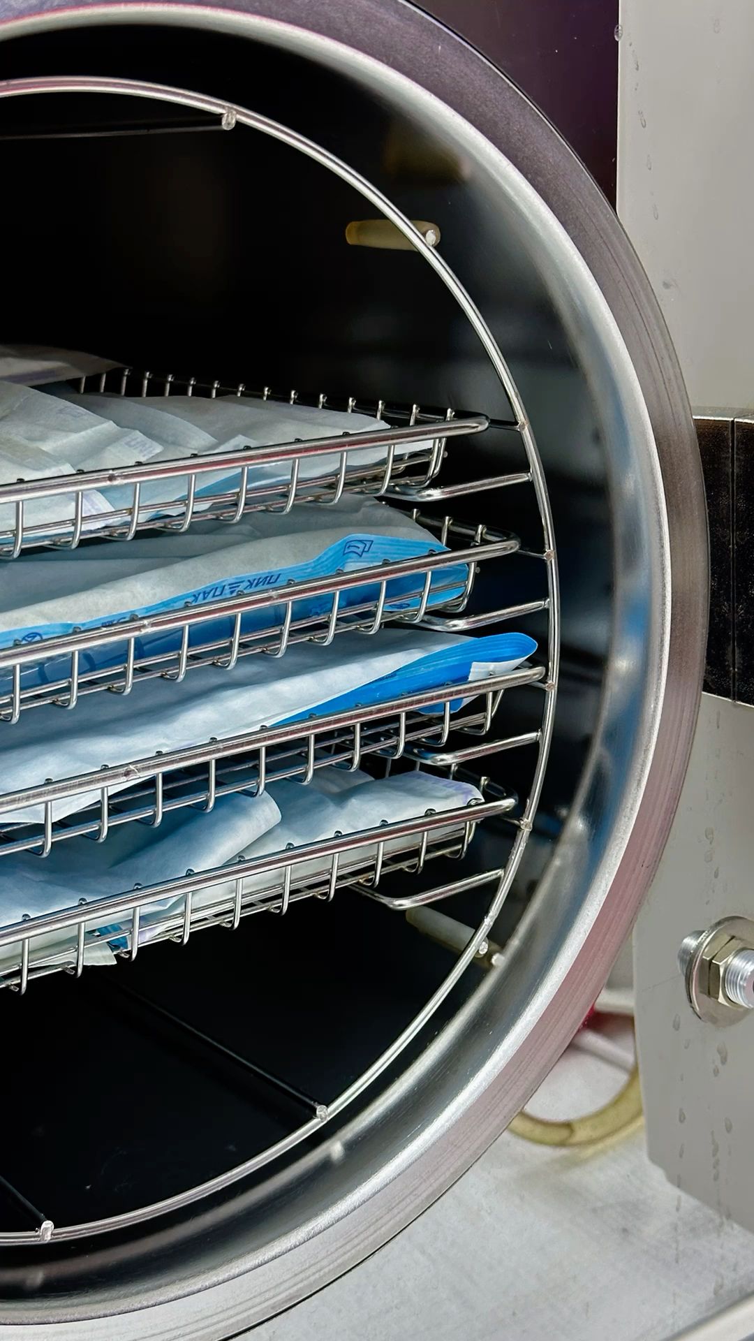 Phun chân mày giá bao nhiêu phụ thuộc vào những yếu tố nào? 3 Quy trình vô khuẩn 2026 trong nghề phun xăm – Chuẩn an toàn quốc tế