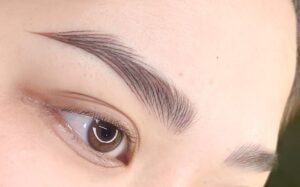 Sự thật về phun chân mày có bền đẹp như quảng cáo không?