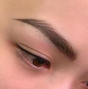 Phun mày sợi hairstroke khác gì điêu khắc truyền thống?