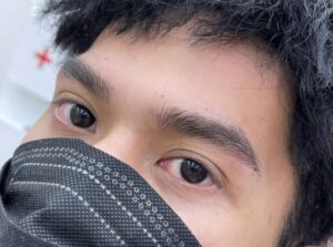 Cách xem ngày xăm chân mày 2025 cho nam theo tuổi và ngũ hành