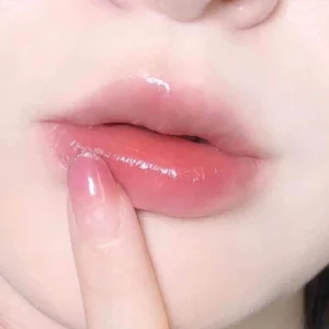 Phun môi màu hồng sữa: sắc môi ngọt dịu cho nàng thêm xinh yêu