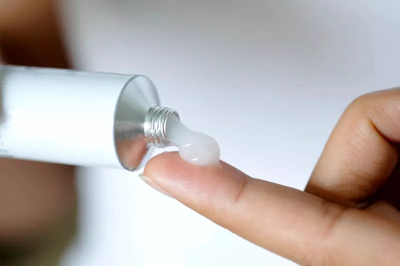 Top phương pháp trị sẹo sau phun xăm được khuyên dùng 2025