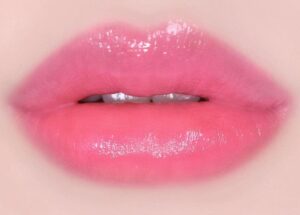 Phun môi màu hồng cánh sen: sắc hồng cổ điển nhưng chưa bao giờ lỗi mốt