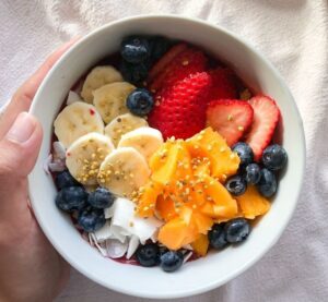 Phun xăm môi bao lâu thì ăn uống bình thường? Giải đáp chi tiết từ A–Z