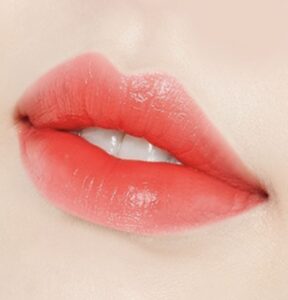 Phun môi màu cam đào cho phong cách nhẹ nhàng, thanh lịch