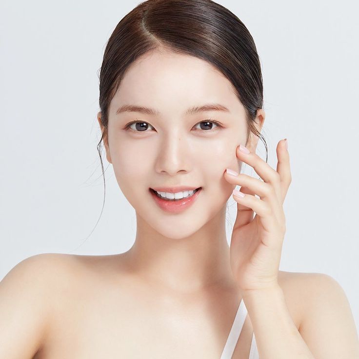 Phun mày sợi Hairstrokes cho da dầu có hiệu quả không?