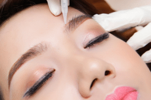 Cách xem ngày tốt xăm chân mày 2025 theo tuổi và bản mệnh