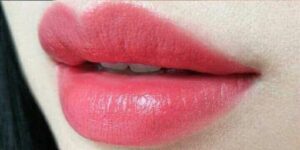 Top thực phẩm giúp màu môi sau phun xăm lên nhanh và bền