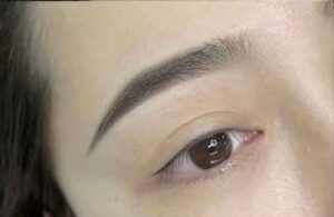 Nên chọn phun mày sợi hay phun mày ombre? 3 Phun mày ombre là gì? Ai phù hợp nhất với kỹ thuật này