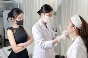 Xu hướng phun xăm thẩm mỹ trong năm 2026: Công nghệ nào sẽ lên ngôi? 2 phan tich da e1765180119951