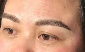 Phun mày Hairstrokes có phù hợp với người lớn tuổi không?