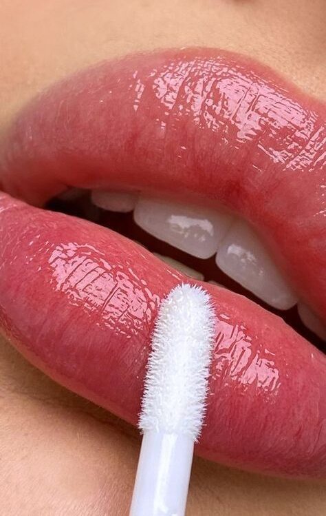 7 sai lầm sau phun xăm môi khiến bạn dễ bị sẹo thâm