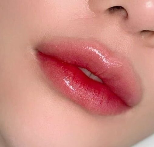 Phun môi bao lâu thì lên màu đẹp và bền chuẩn 2026? 1 Phun môi bao lâu thì lên màu đẹp và bền chuẩn 2026?