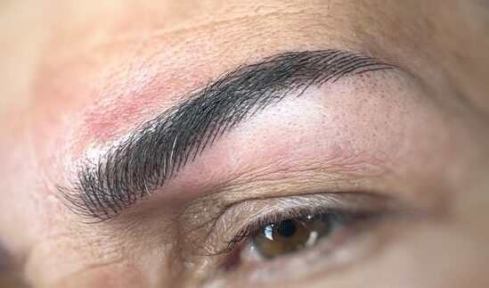 Vì sao phun xăm mày dễ bị trổ màu sau 6–12 tháng? Góc nhìn từ kỹ thuật viên