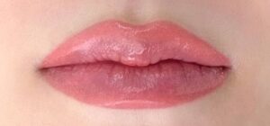 Phun môi nhưng màu không lên: nguyên nhân thường gặp và cách xử lý đúng