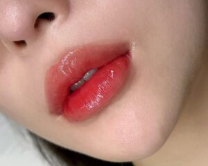 Phun môi có xăm lại được sau khi phai màu không? Quy trình chuẩn xác 4 Phun môi kiểu gradient vs full color — nên chọn gì?