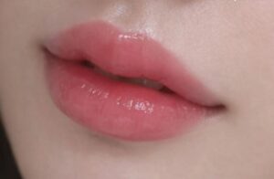 Phun môi và triết lý “đẹp bền hơn đẹp nhanh”